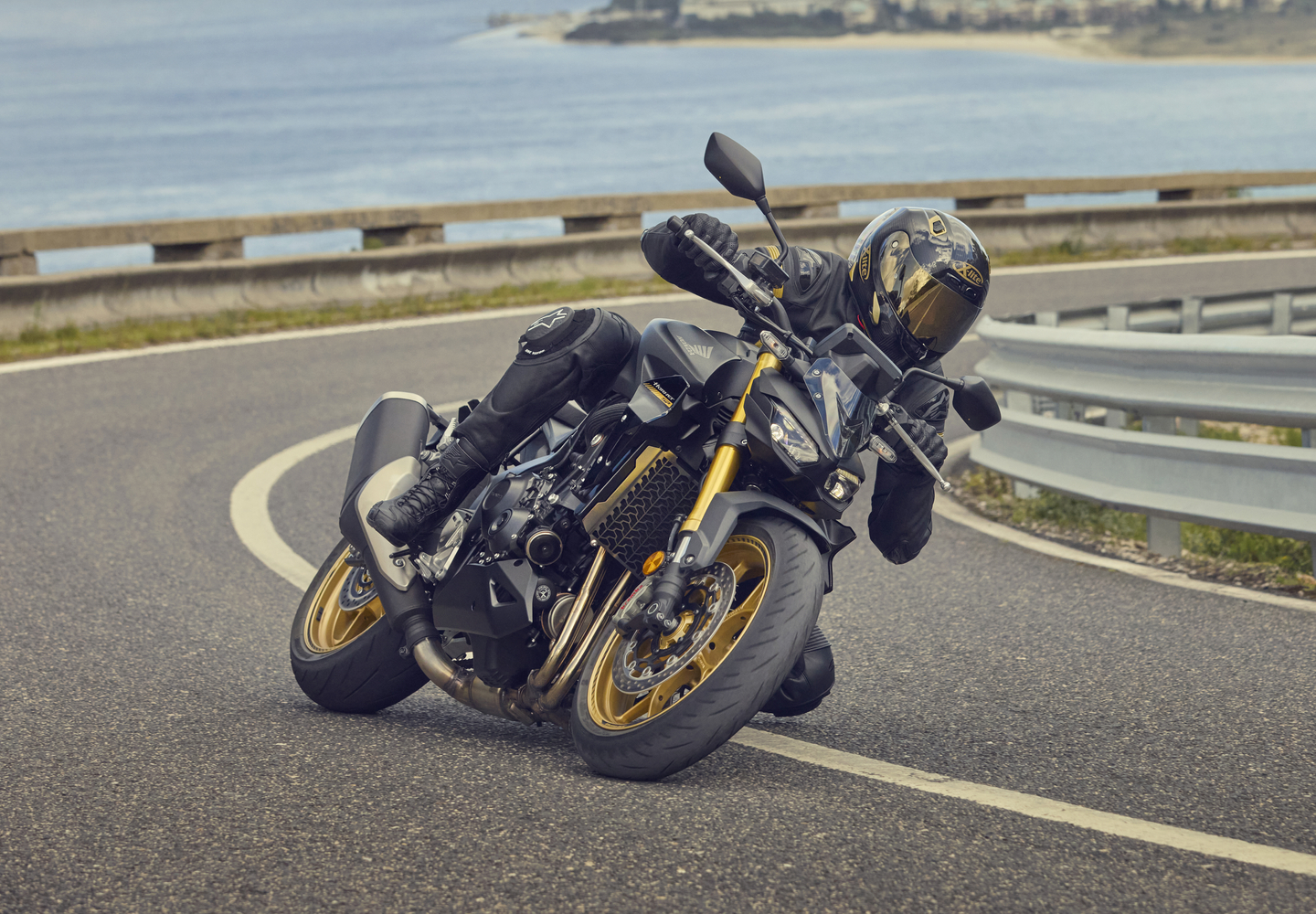 2025-CB1000HORNET_SP_Location_Action_0407_L.jpg