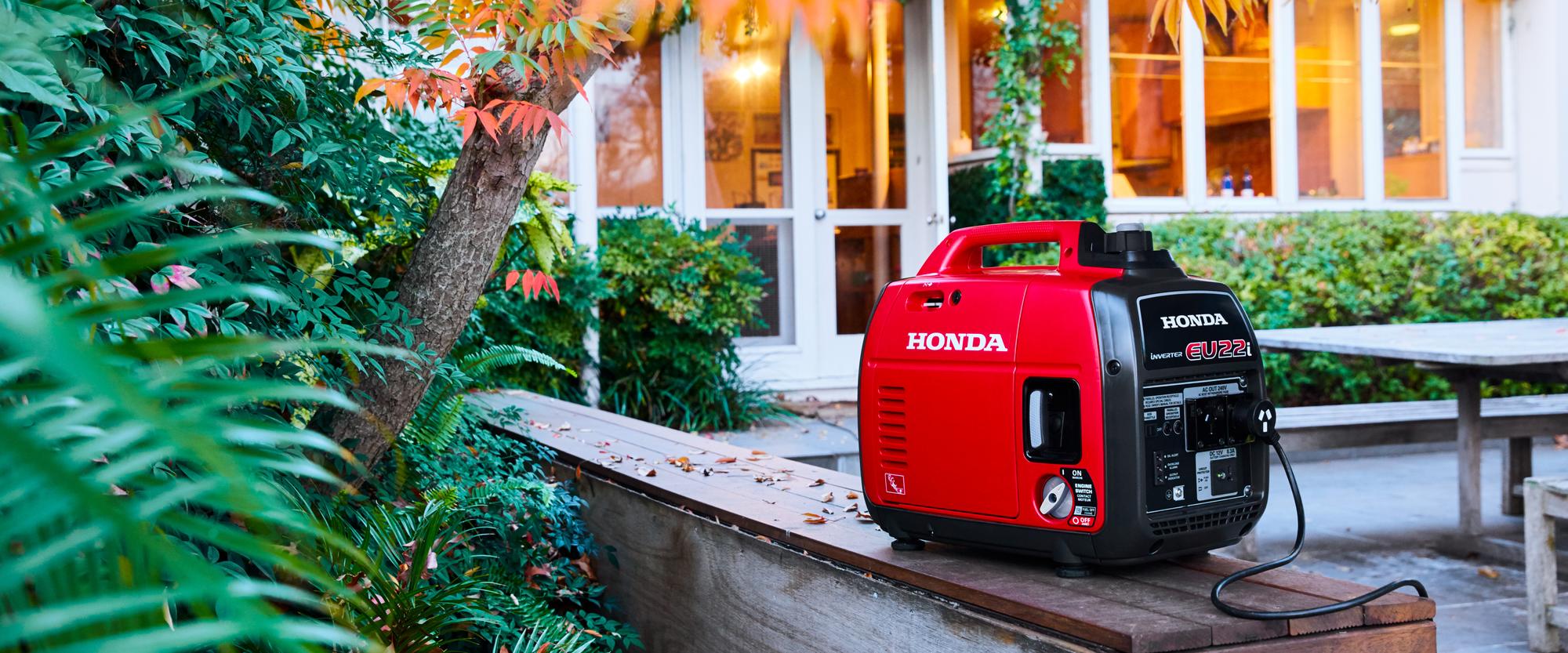 Honda EU22i Portable Quiet Inverter Generator - 2200W