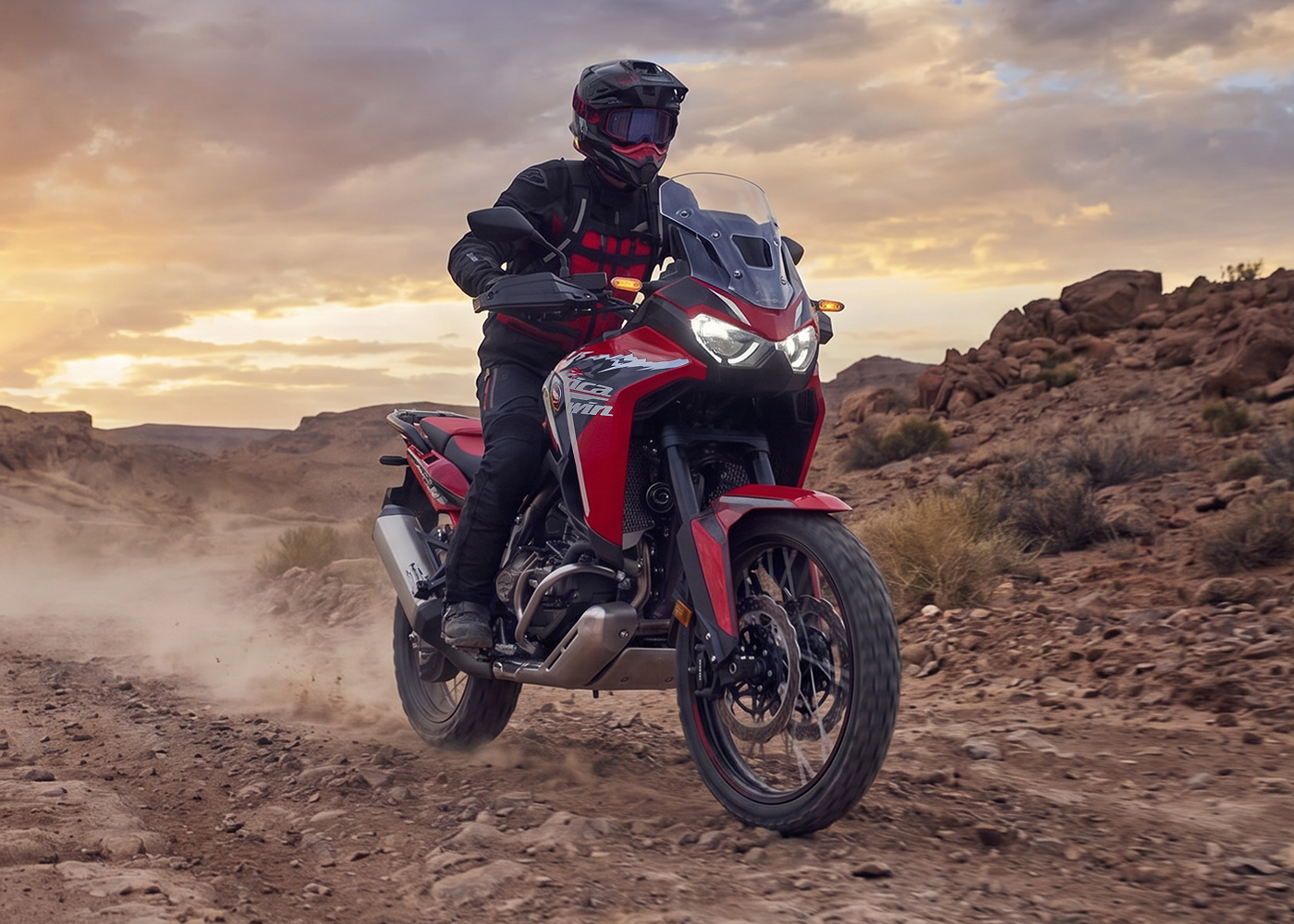 Africa_Twin_2026_Showroom_Highlights-02.png