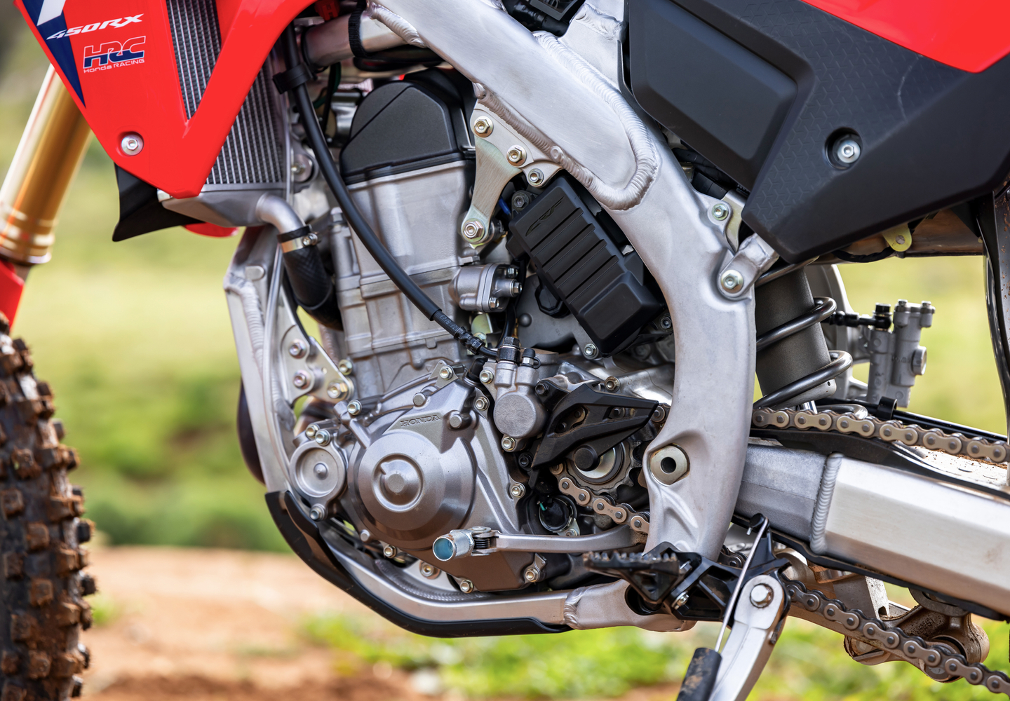 450cc Liquid Cooled Unicam®  Single Cylinder Engine