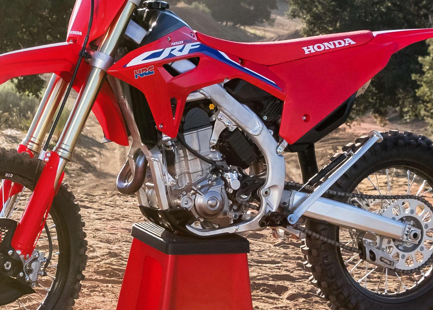 449cc Unicam® engine