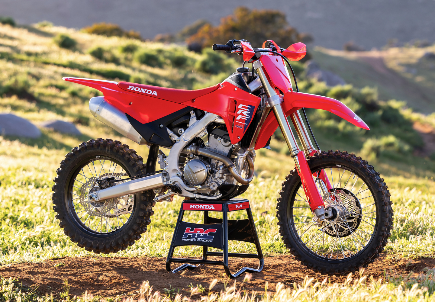 249cc Liquid-Cooled Single Cylinder Engine