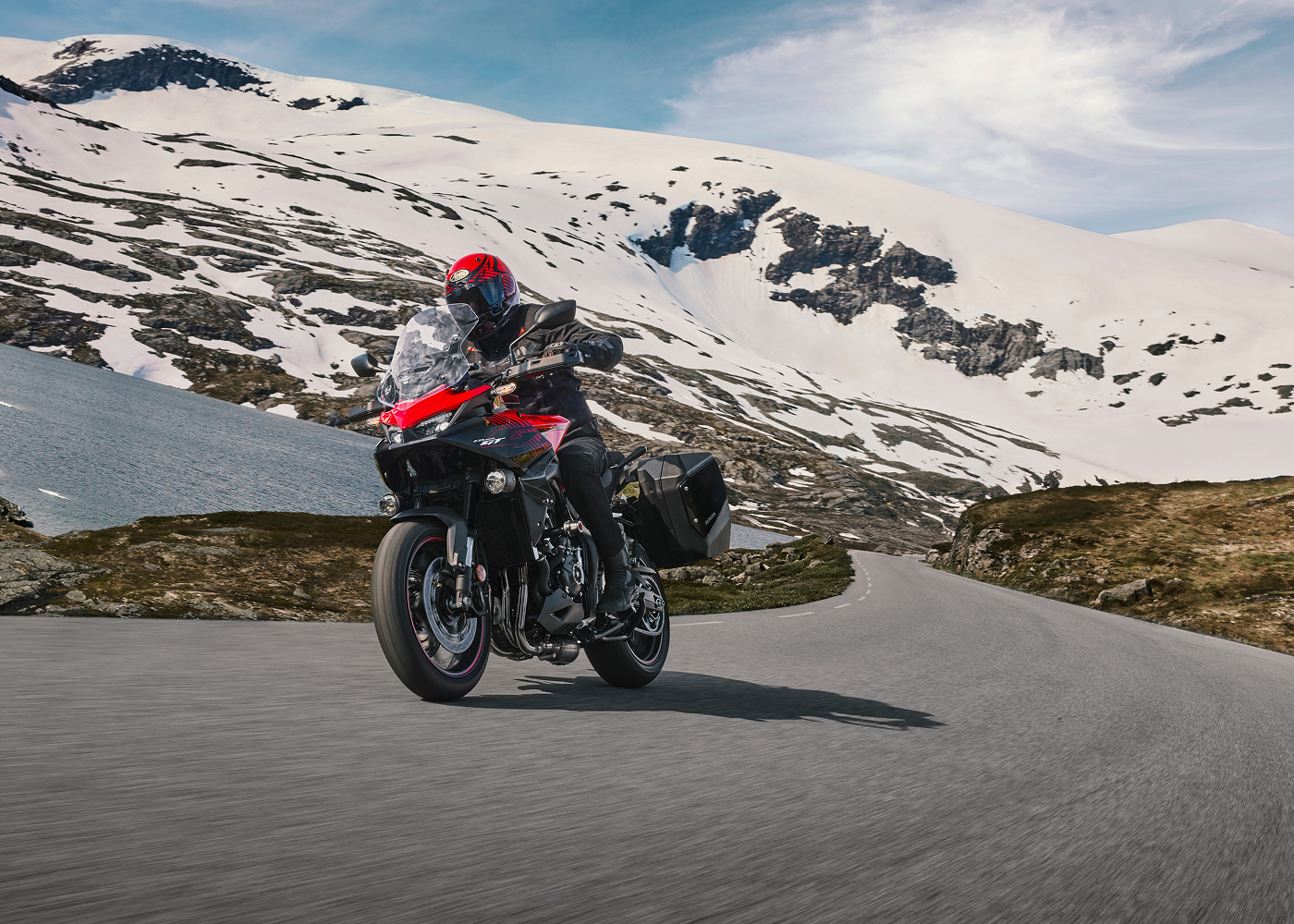 CB1000GT-2026-Highlights-04.png