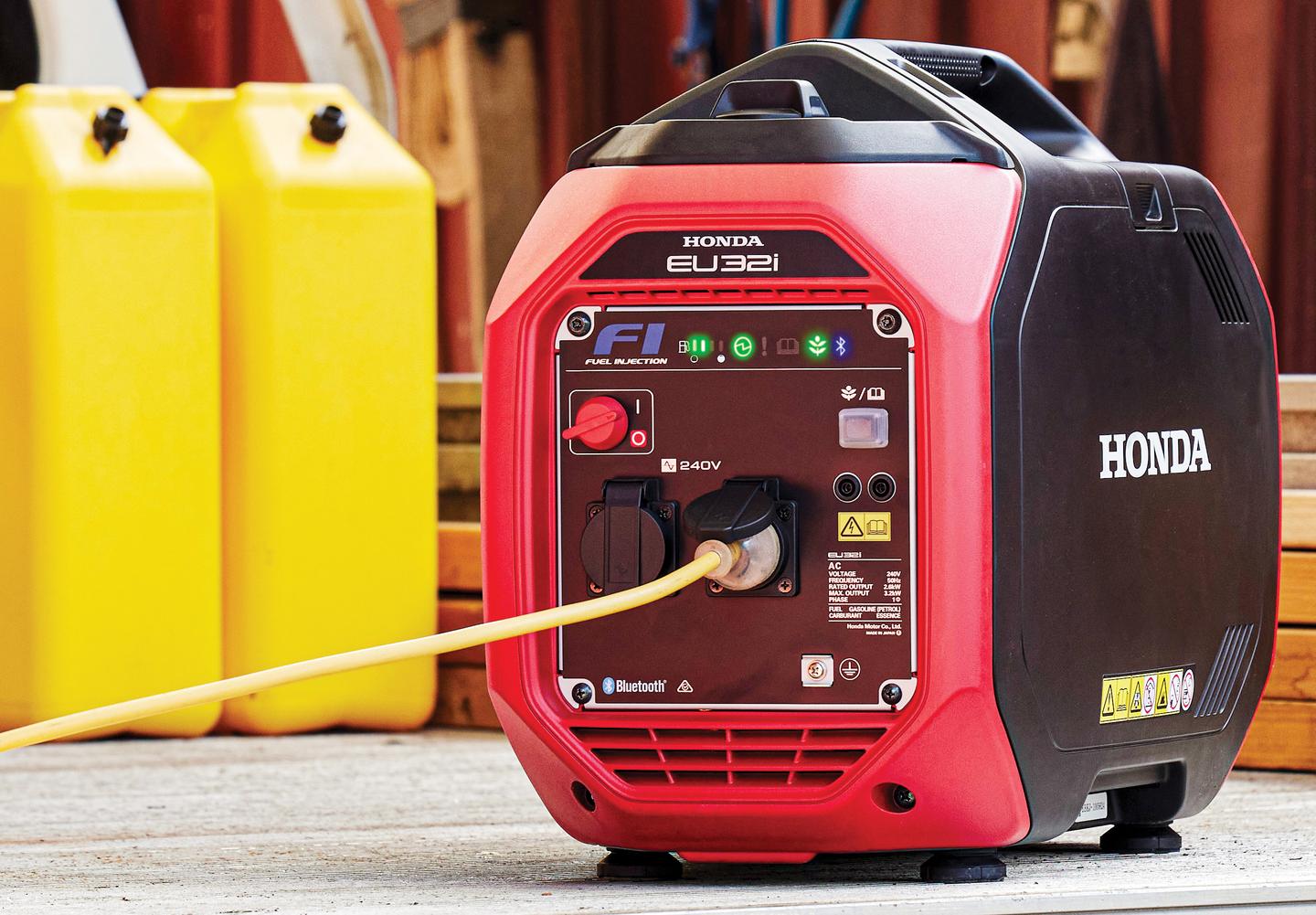 3200 watts AC power output