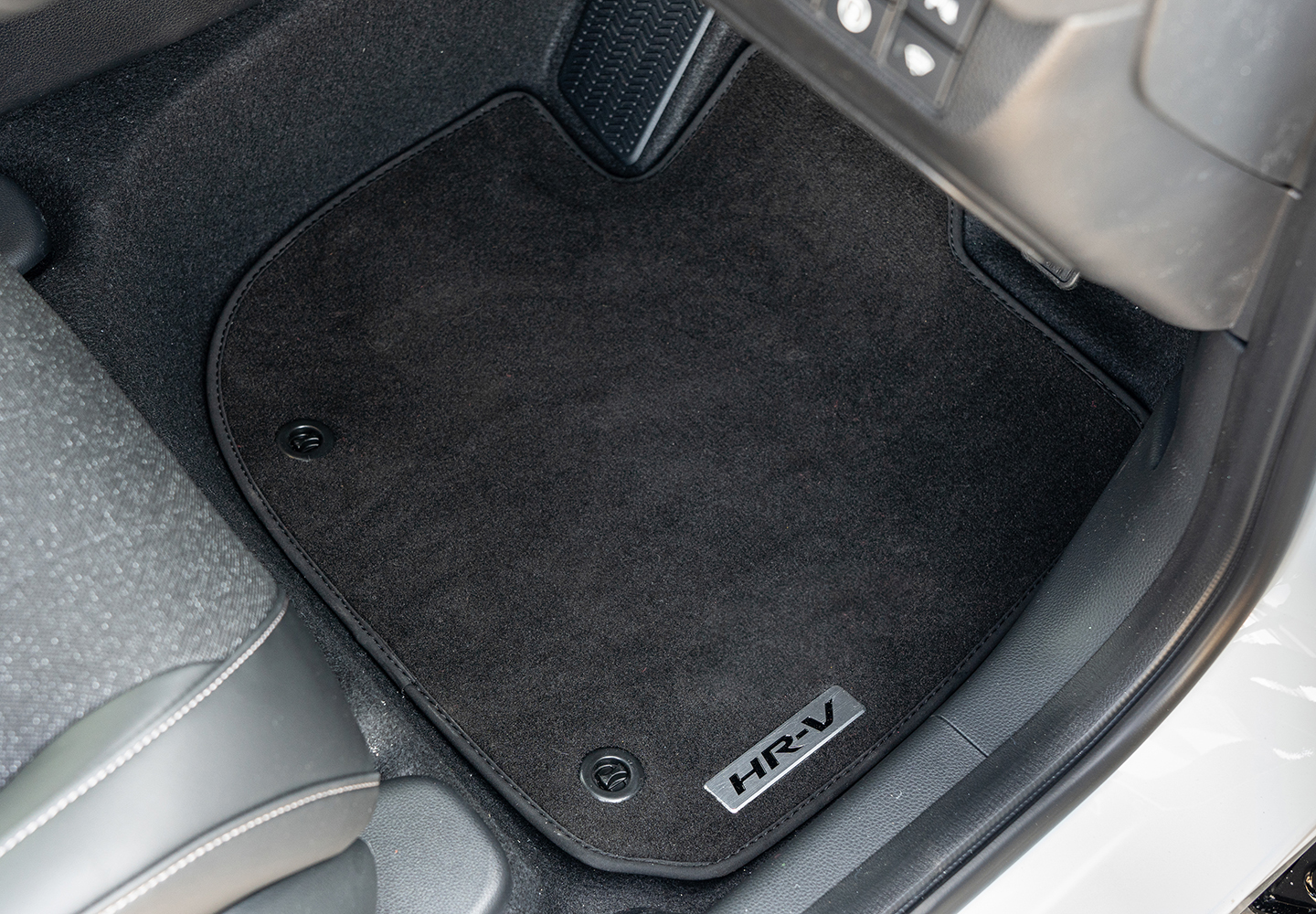 Genuine honda hrv 2024 floor mats