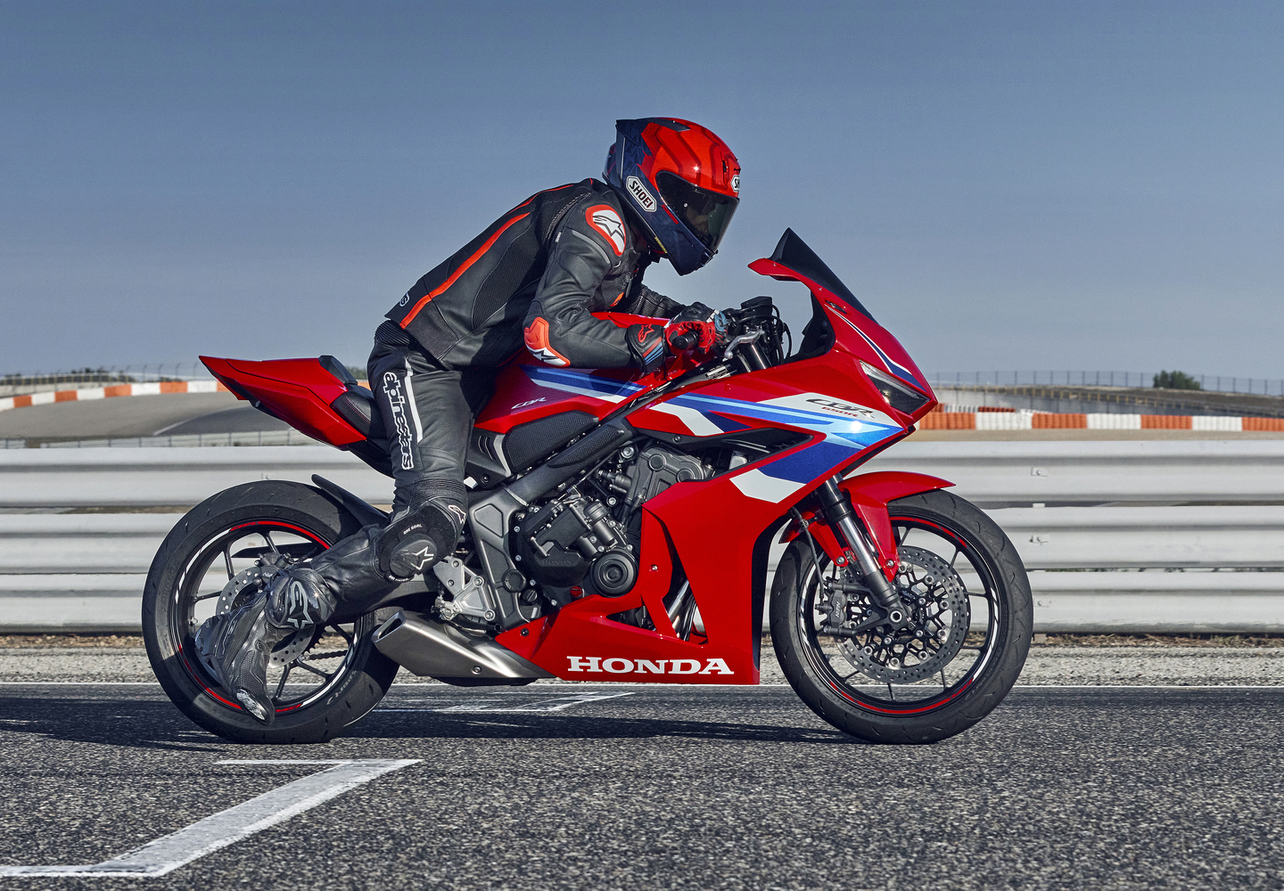 Sports riding position