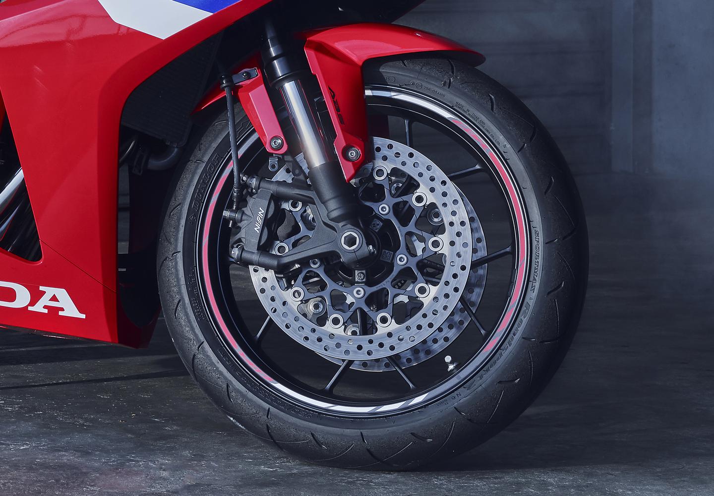 Disc brakes with ABSᴰ⁹