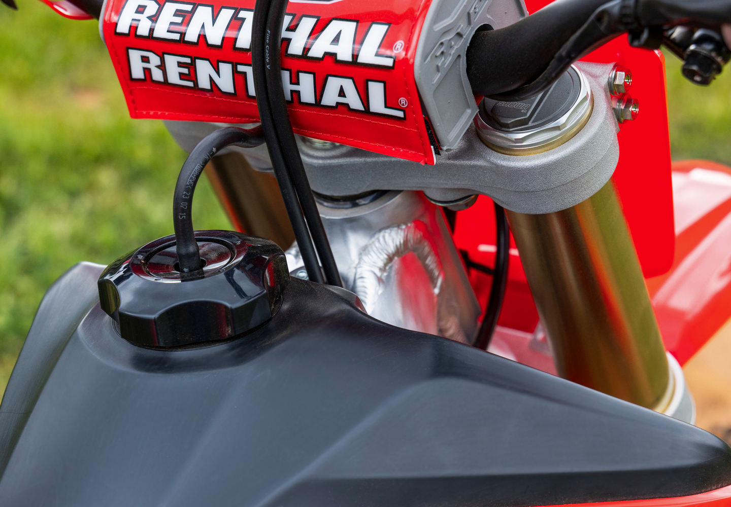 Triple clamps, Axle and Steering Stem