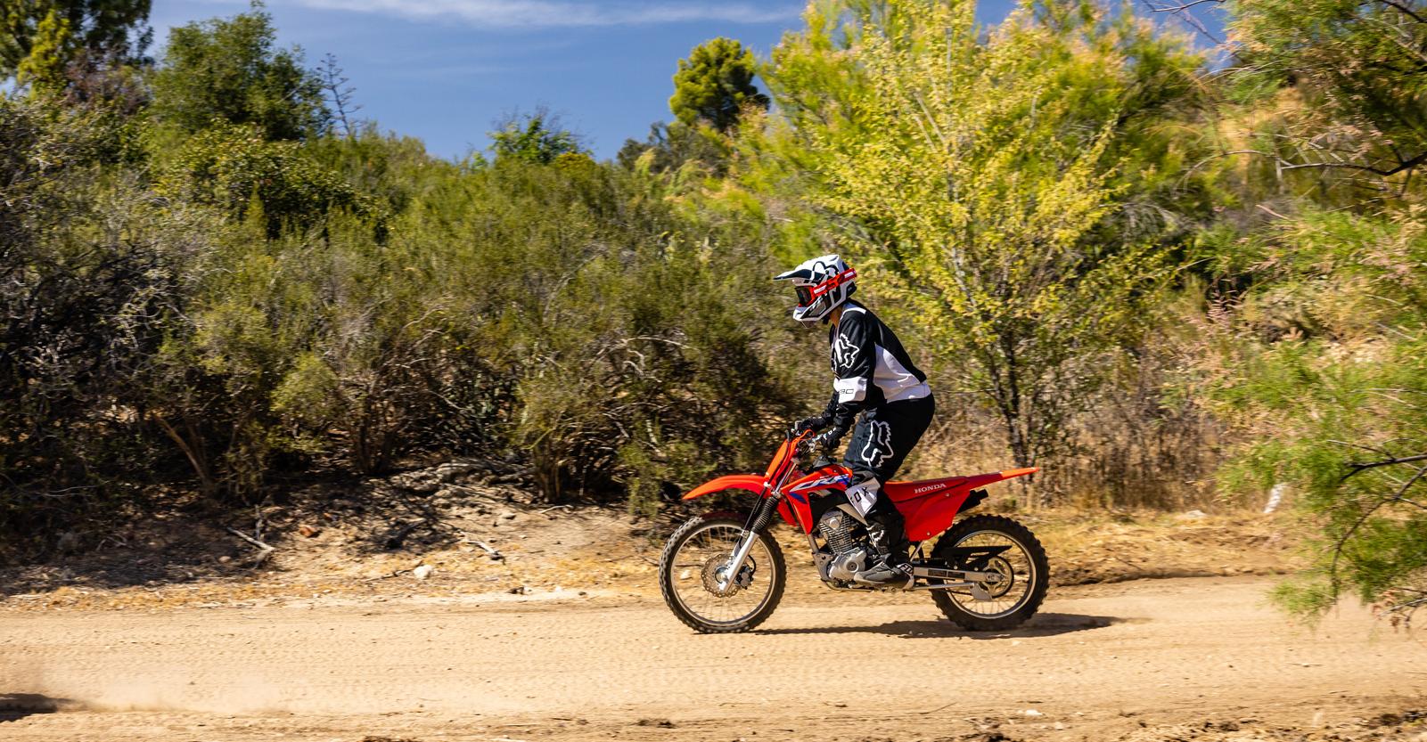 Honda 125 dirt bike deals 4 stroke