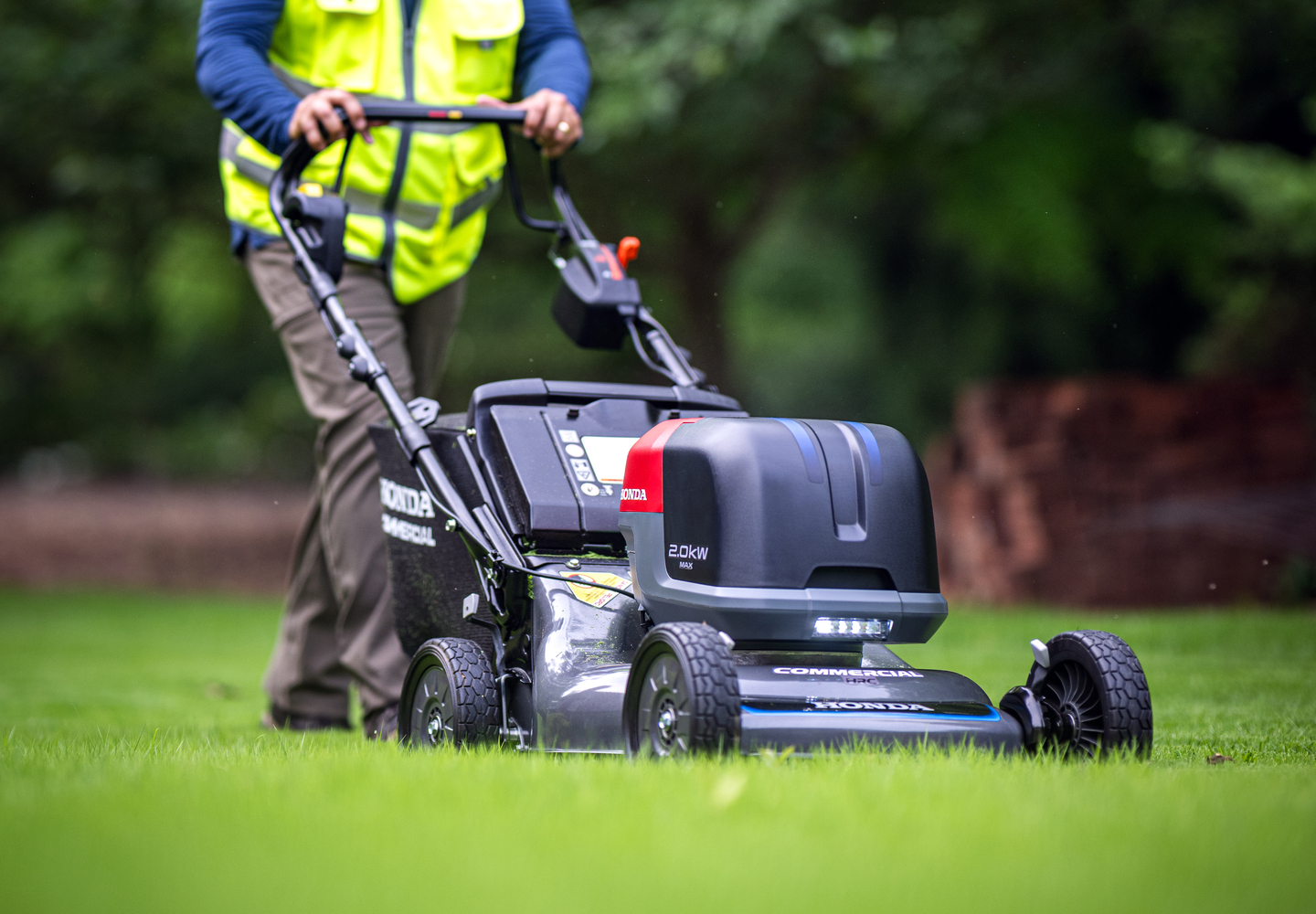 Height adjustment for the perfect cut